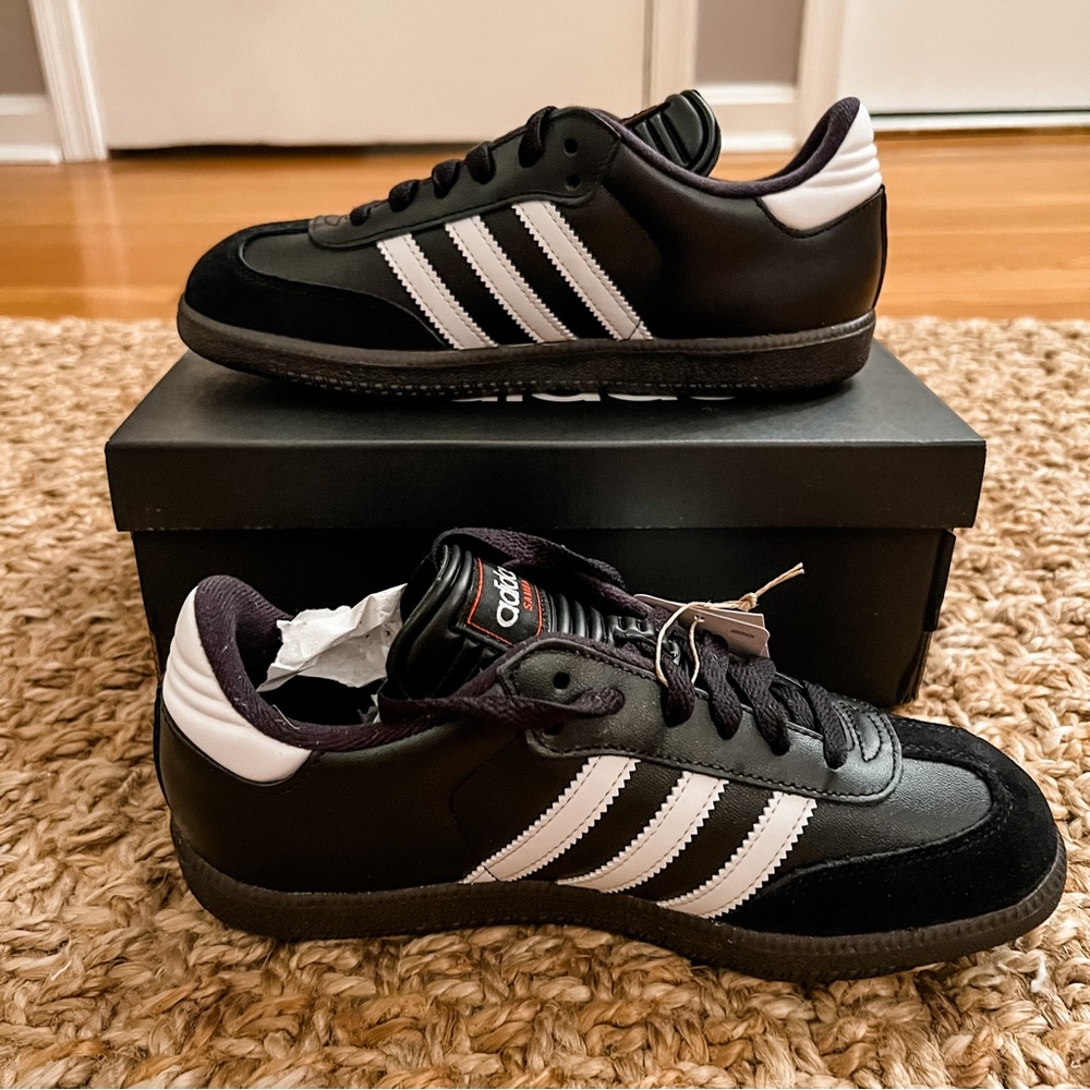 NWT Adidas Samba Classic Sneakers Black Youth 6/Women’s Size 7 - Picture 11 of 16